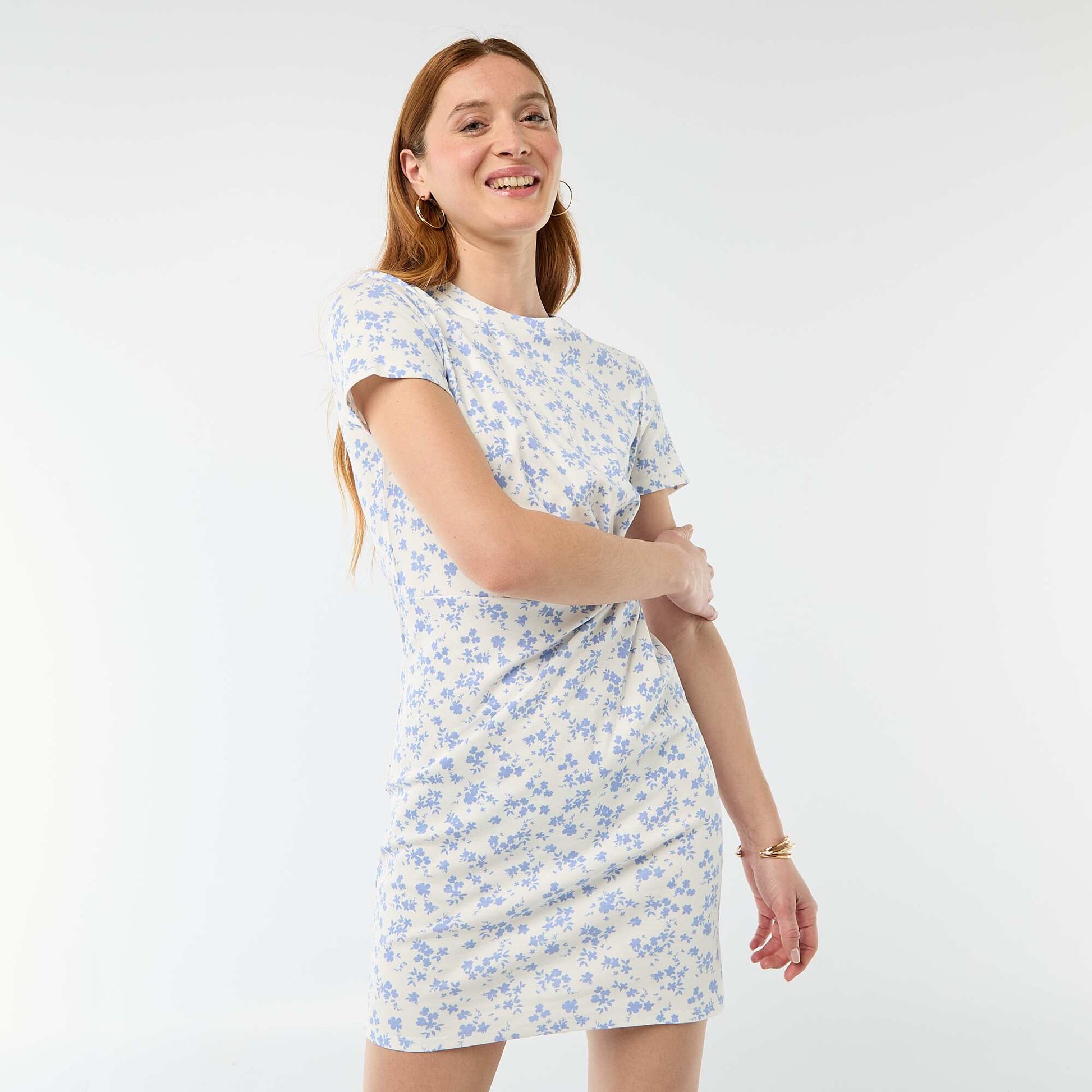 Robe t-shirt courte avec nœud fantaisie BEIGE