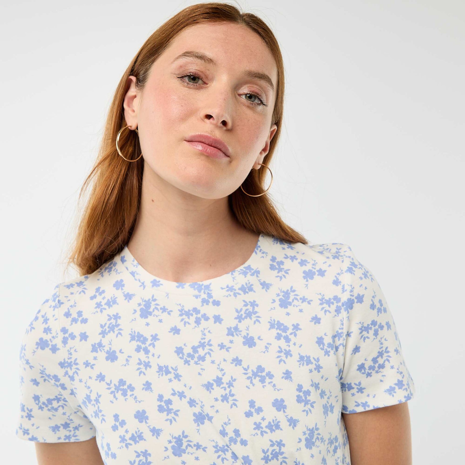 Robe t-shirt courte avec nœud fantaisie BEIGE