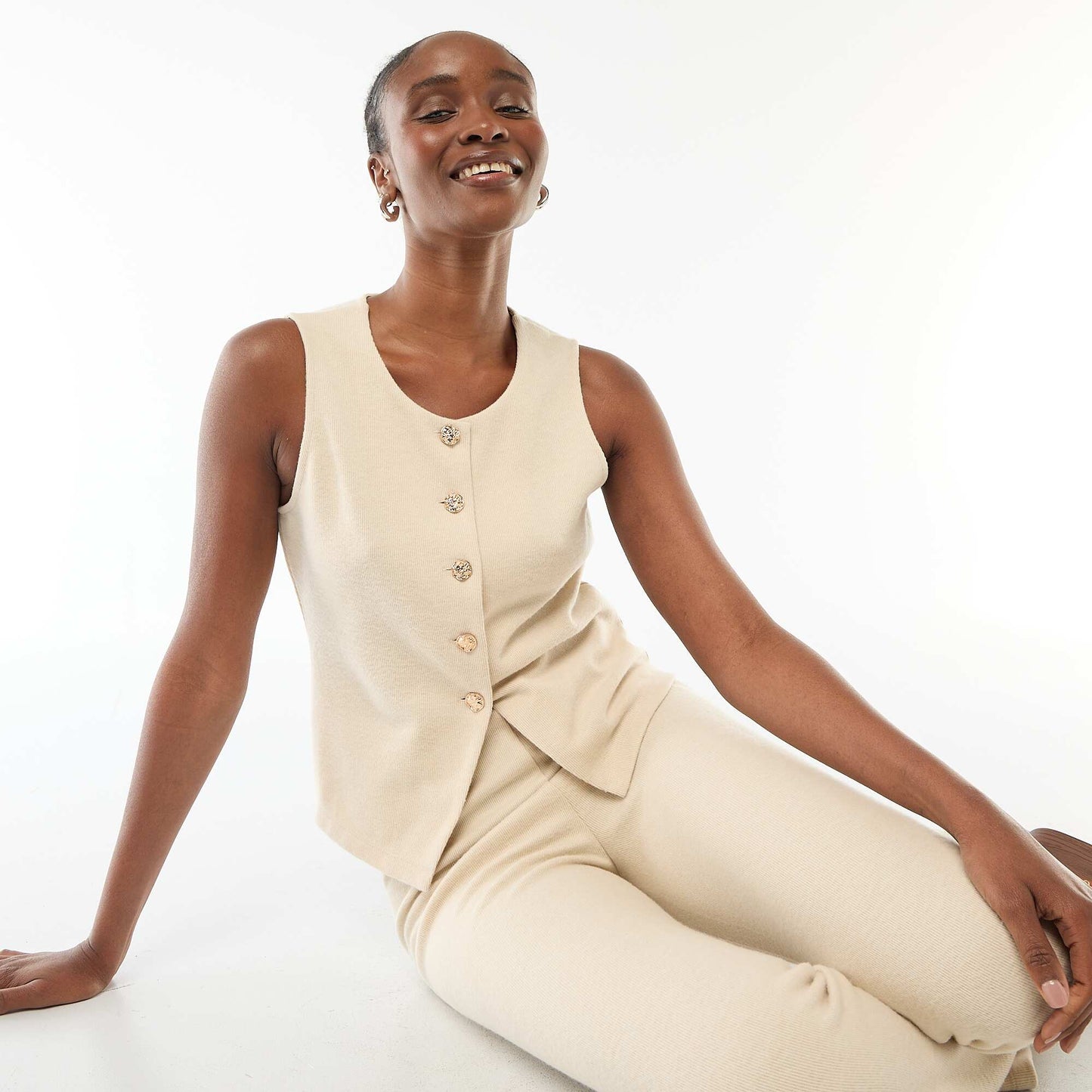 Top sans manches boutonné en maille doudou BEIGE