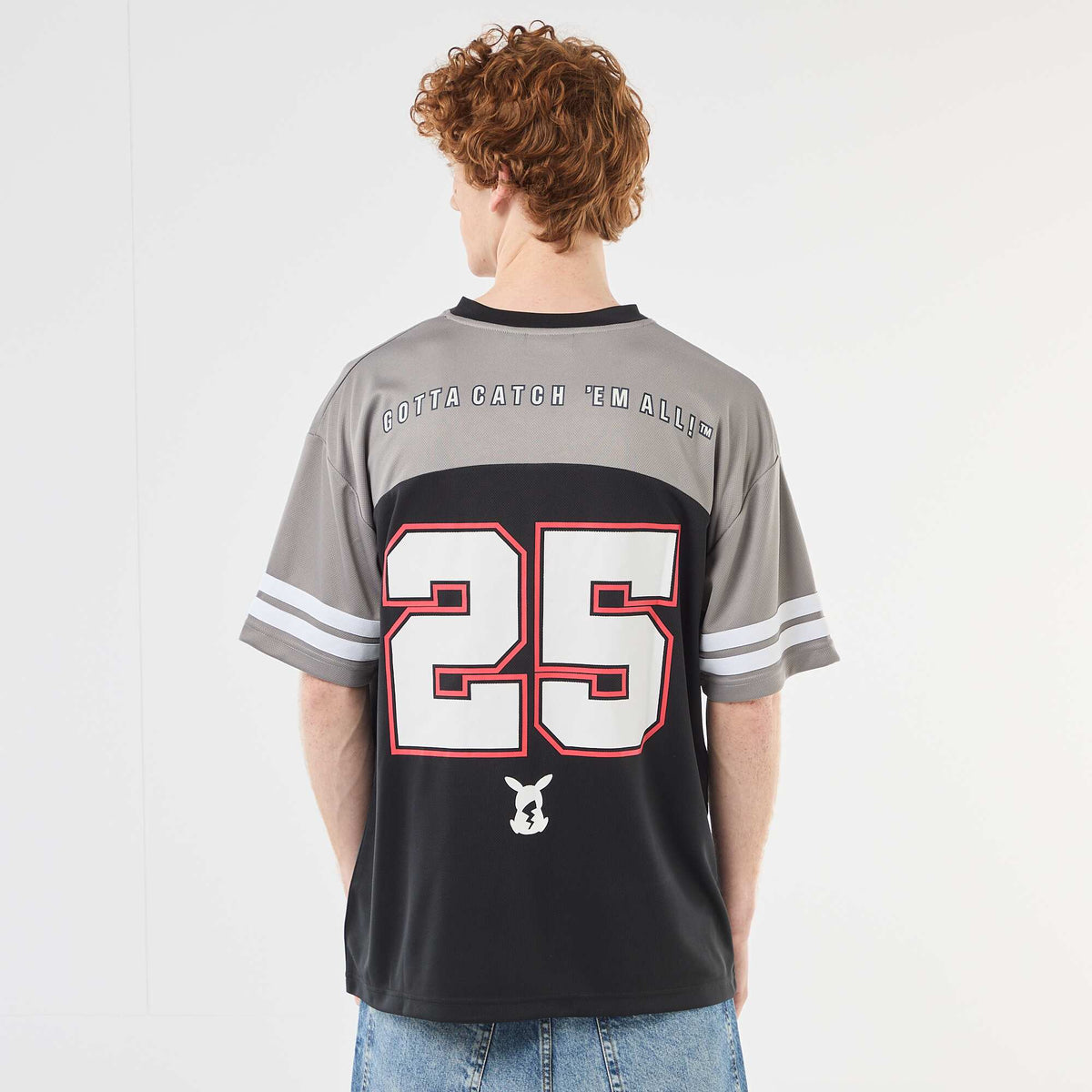 T-shirt imprimé 'Pokémon' col V NOIR