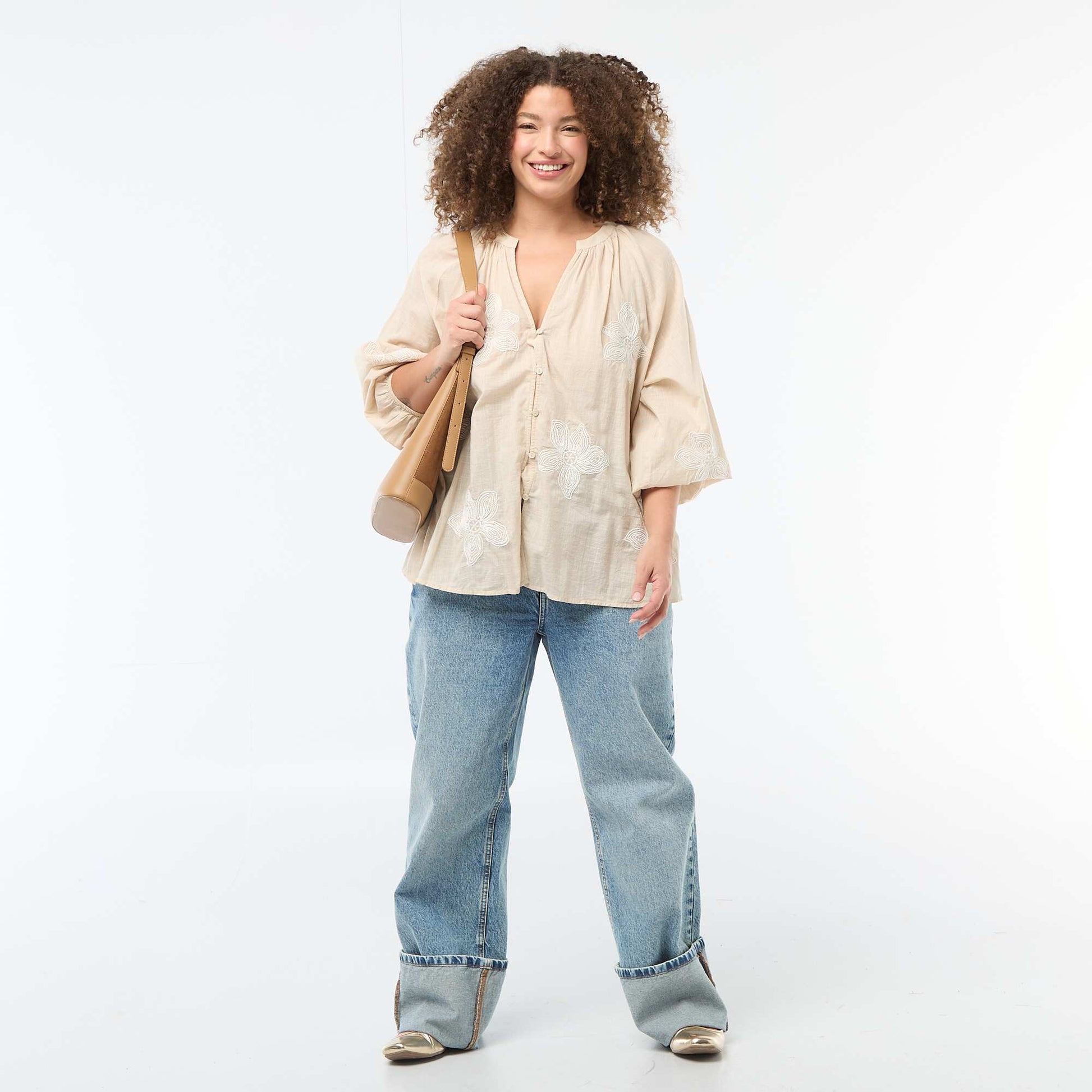 Blouse avec broderies BEIGE