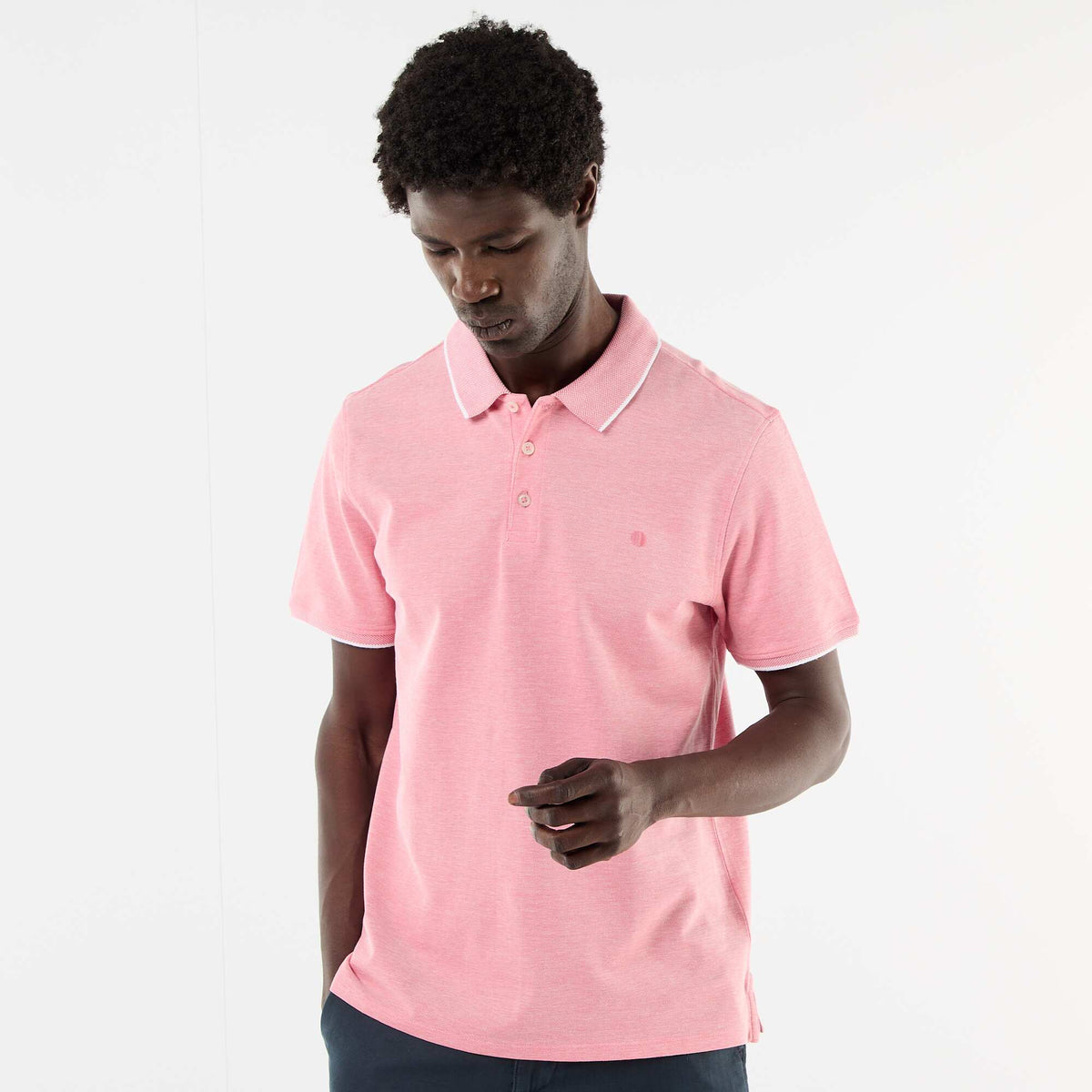 Polo avec broderie sur poitrine ROUGE