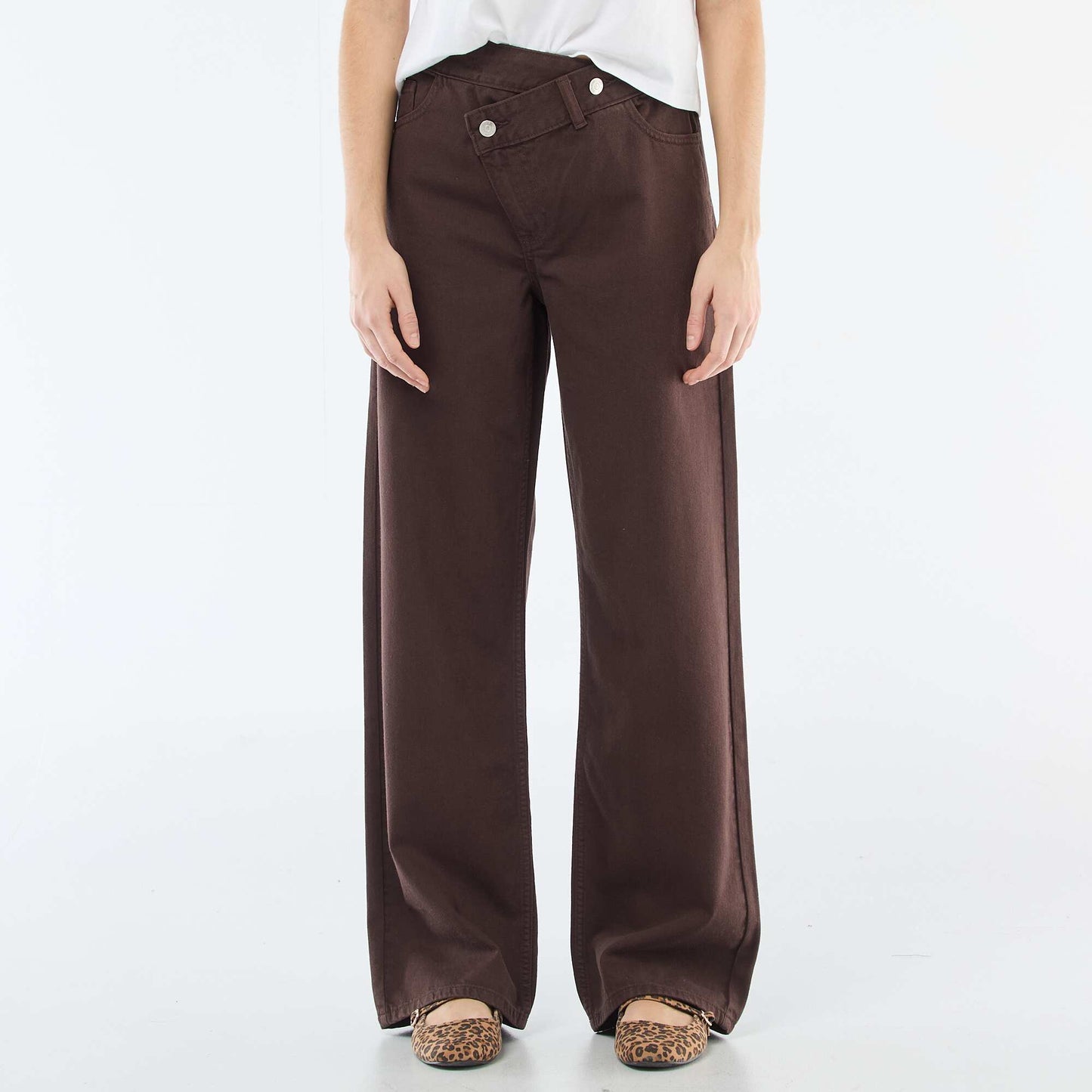 Pantalon twill ouverture asymétrique MARRON