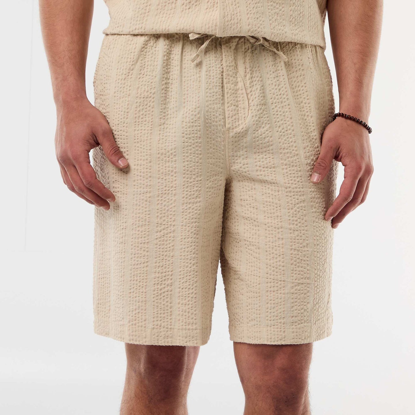 Bermuda en matière type crépon BEIGE