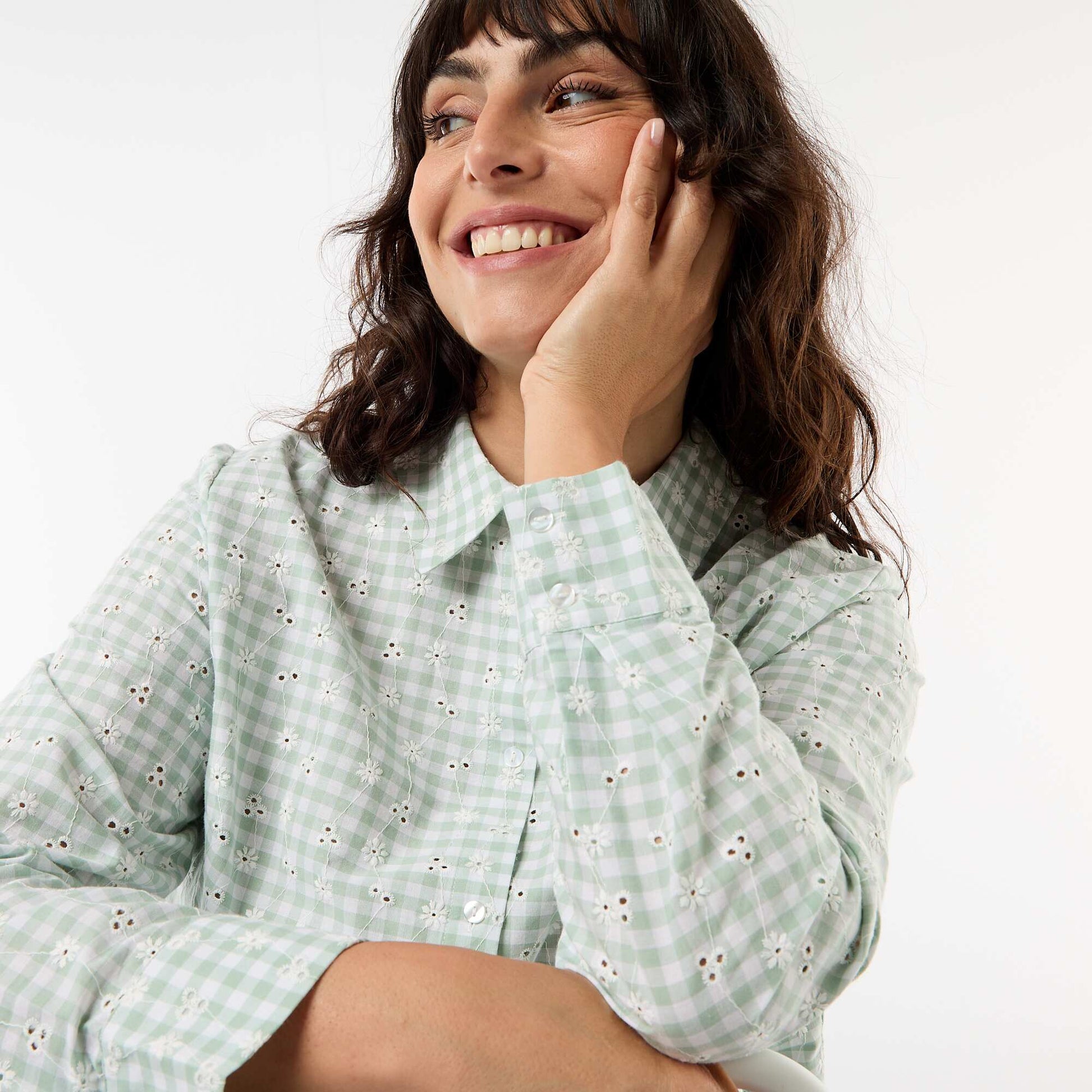 Chemise avec broderie anglaise et détails ondulés VERT à CARREAUX