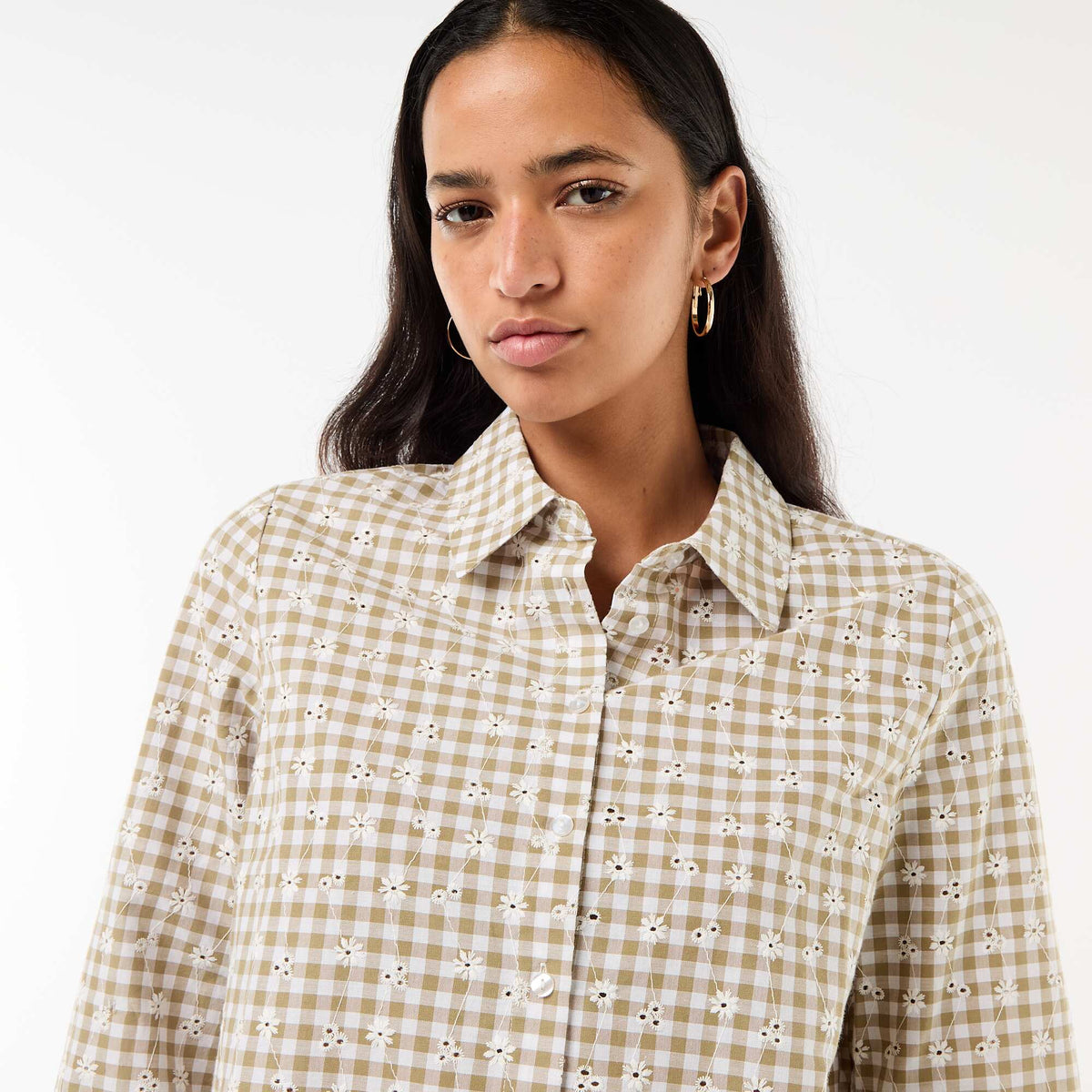 Chemise avec broderies all over VERT