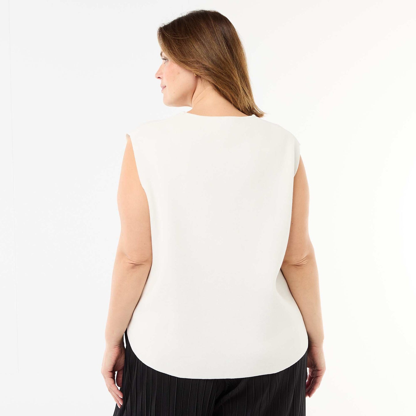 Pull sans manches avec boutons dorés sur côté CRèME