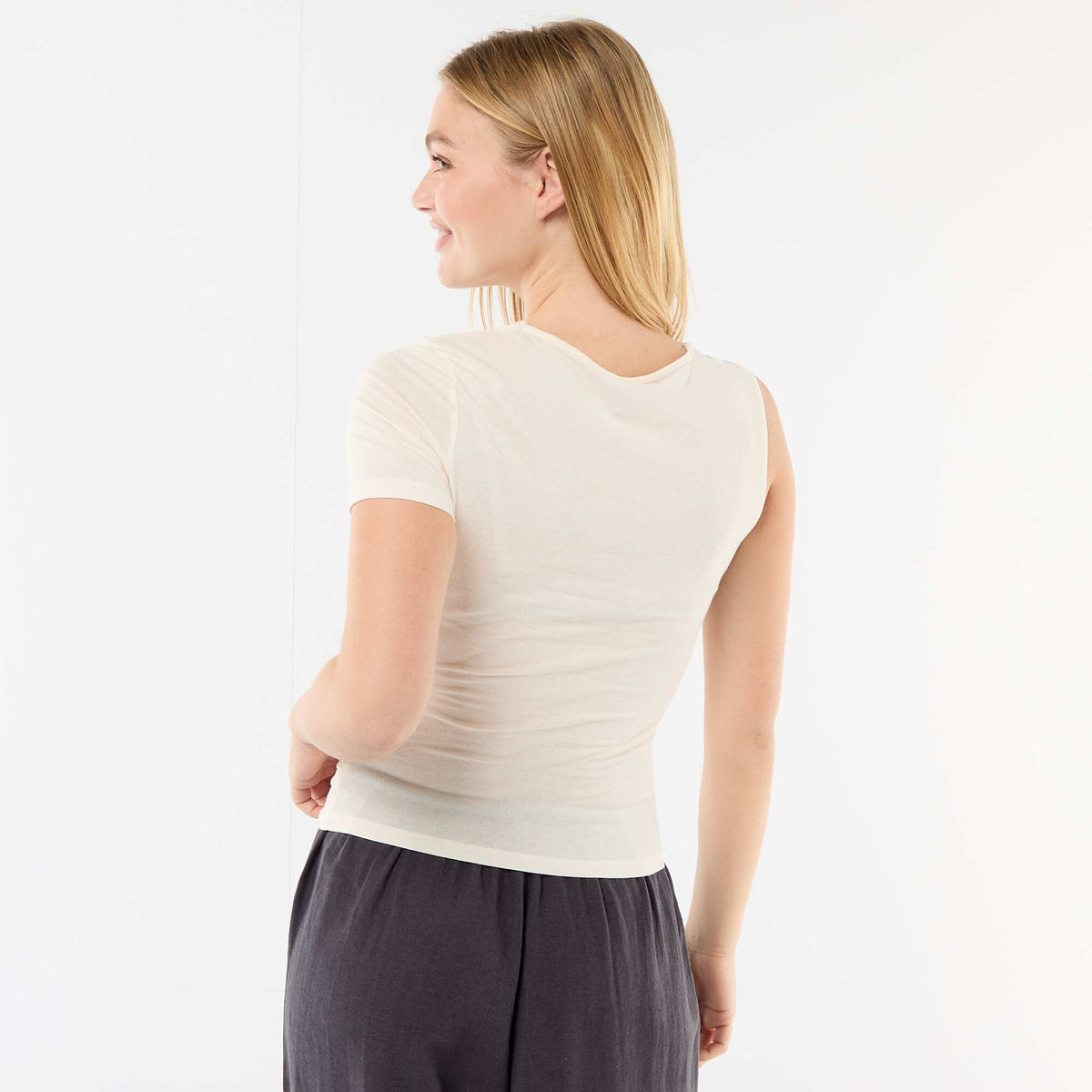 Tee-shirt asymétrique avec drapé épaule ECRU