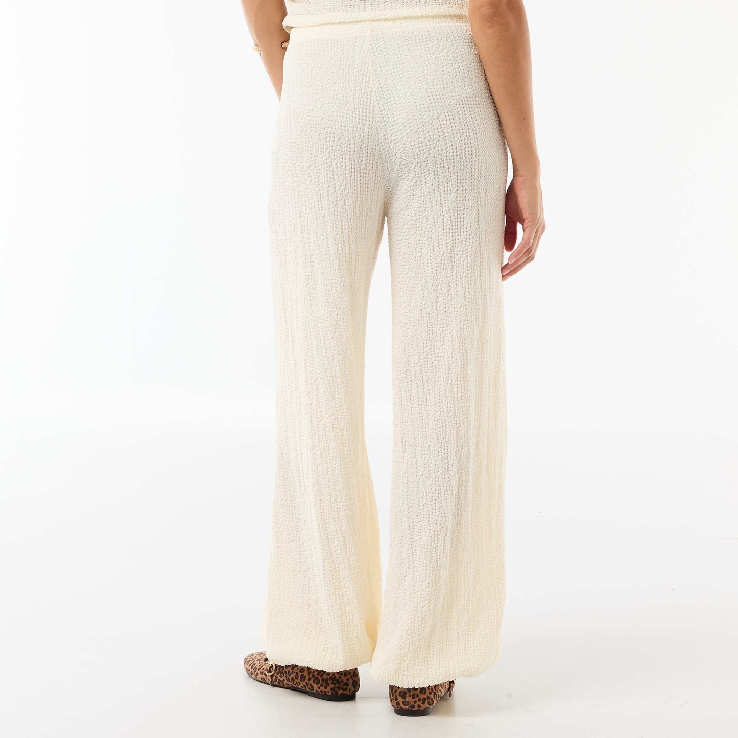 Pantalon femme en maille crinkle forme balloon BLANC
