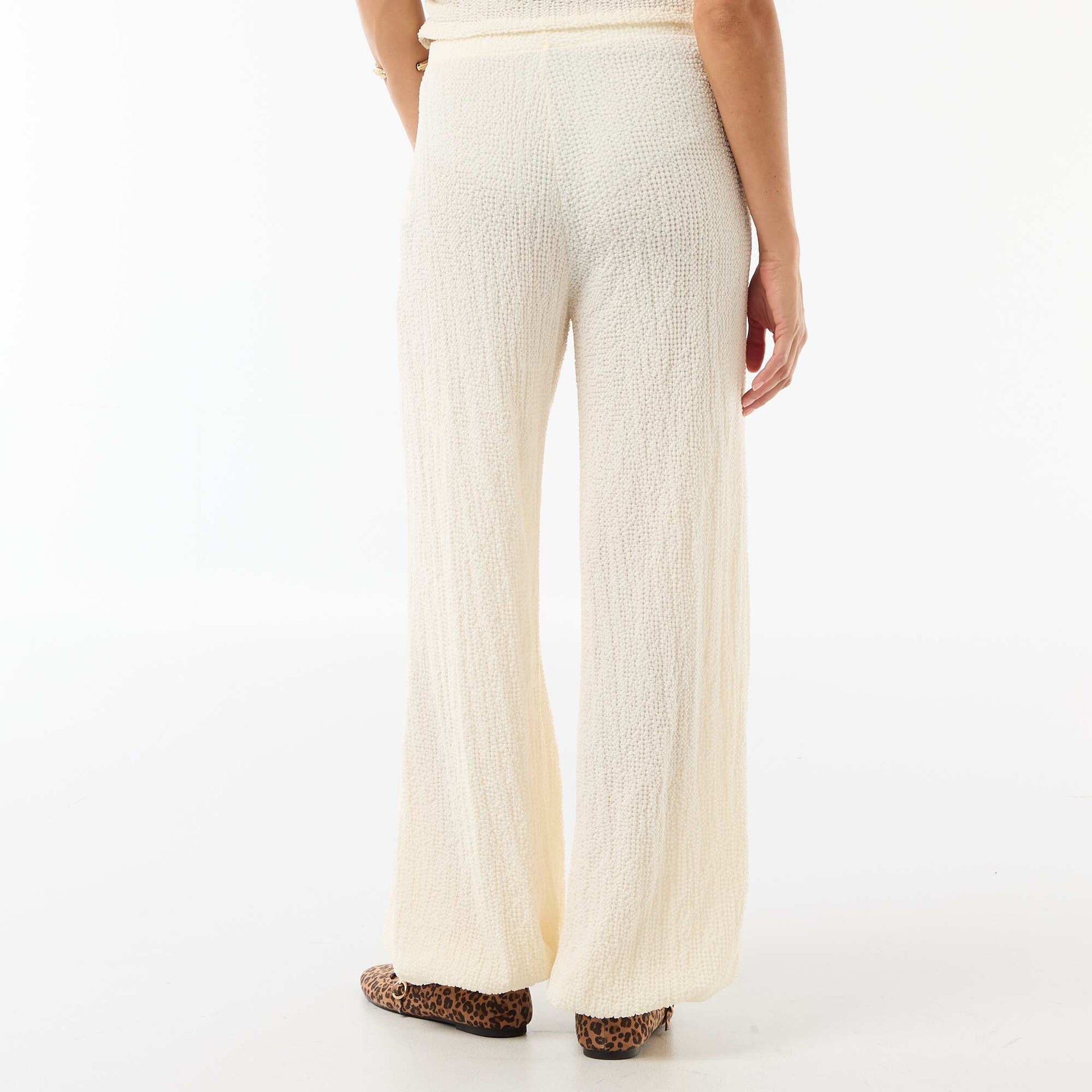 Pantalon femme en maille crinkle forme balloon BLANC