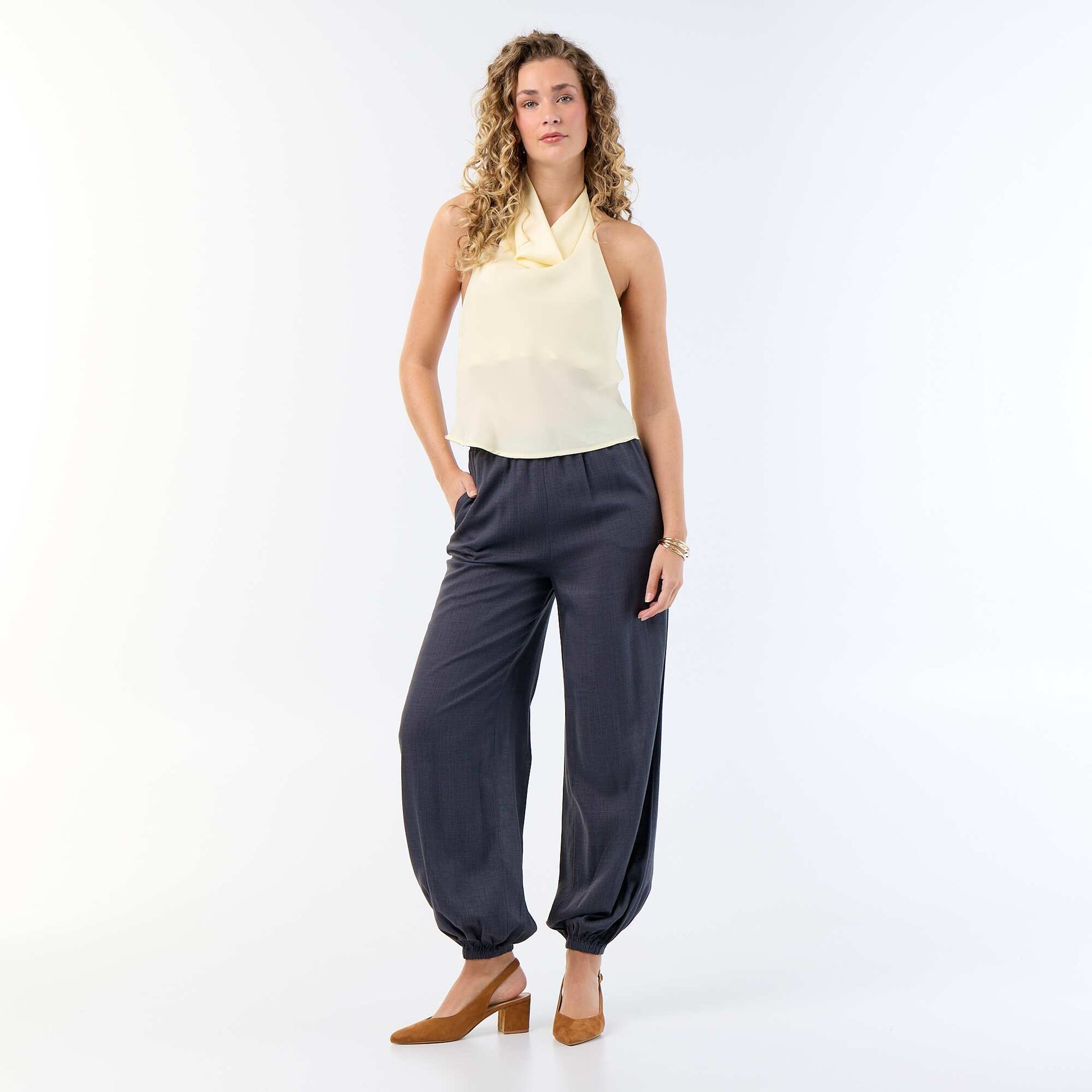 Top stretch asymétrique matière satinée JAUNE