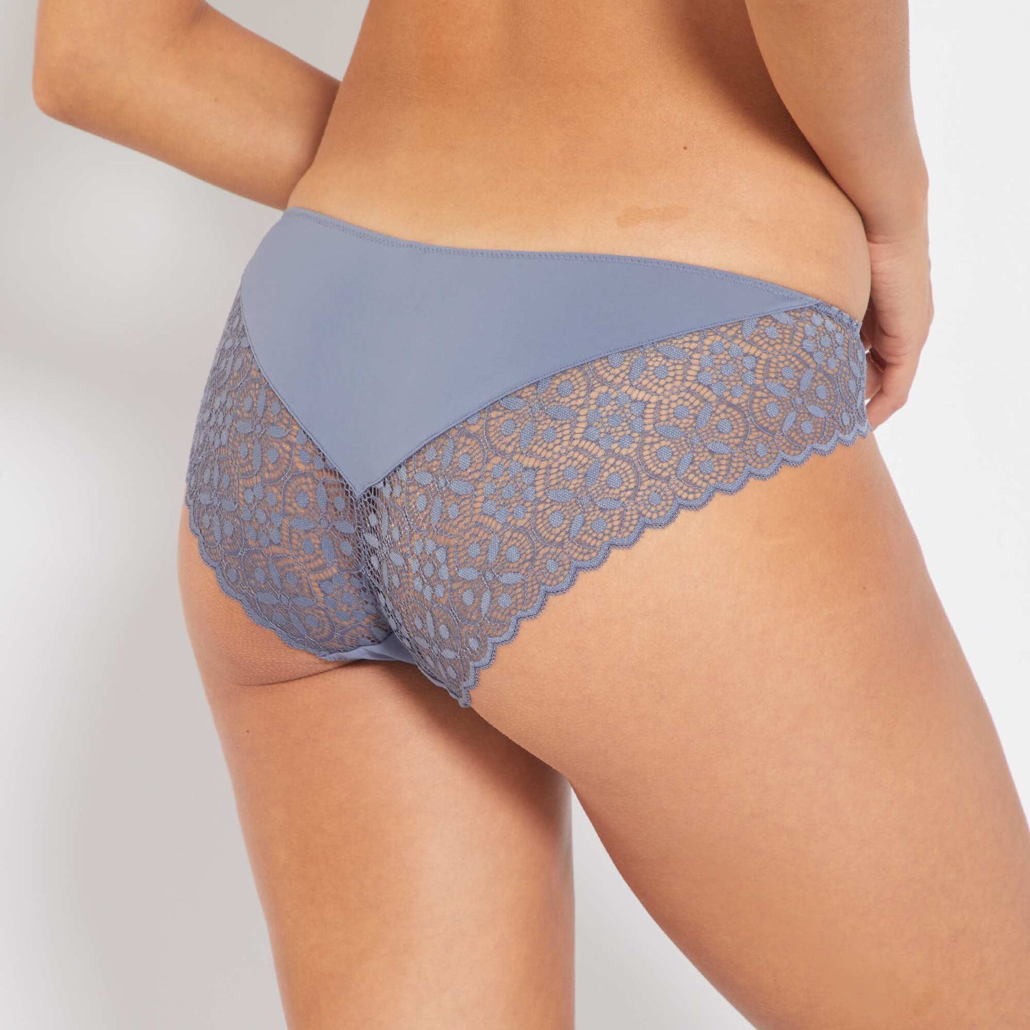 Culotte micro et dentelle gris bleu