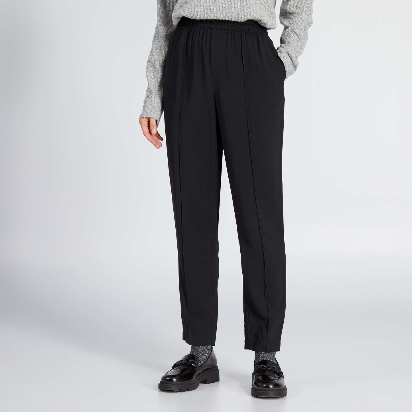 Pantalon regular en twill type jogging noir