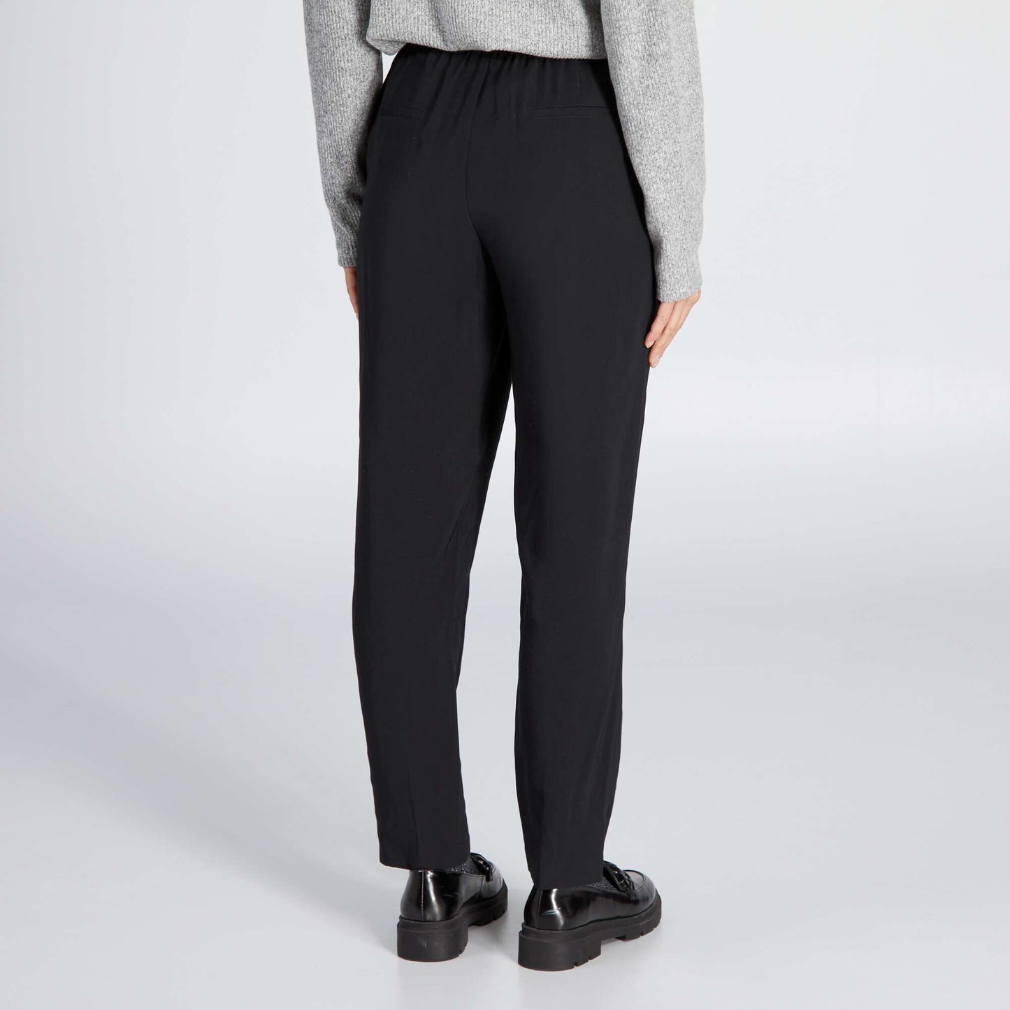 Pantalon regular en twill type jogging noir