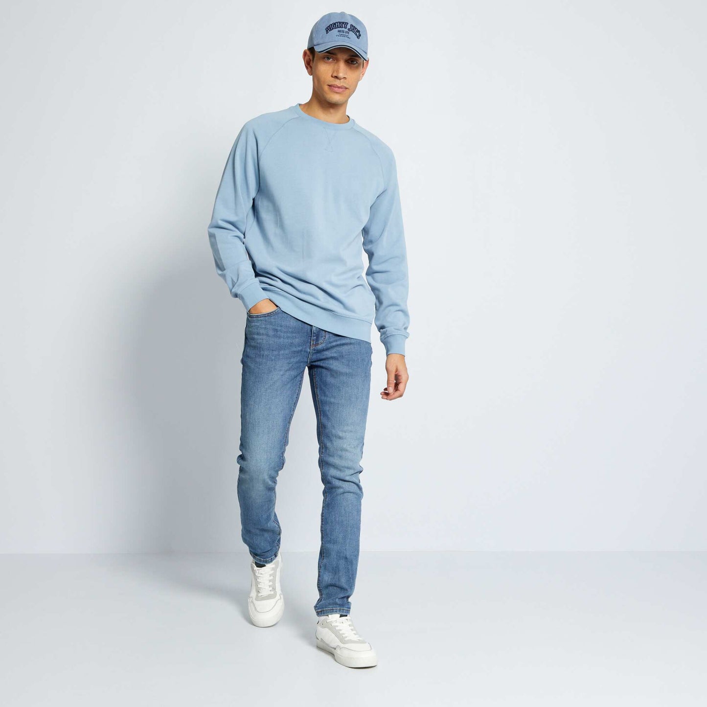 Sweat uni en molleton bleu denim