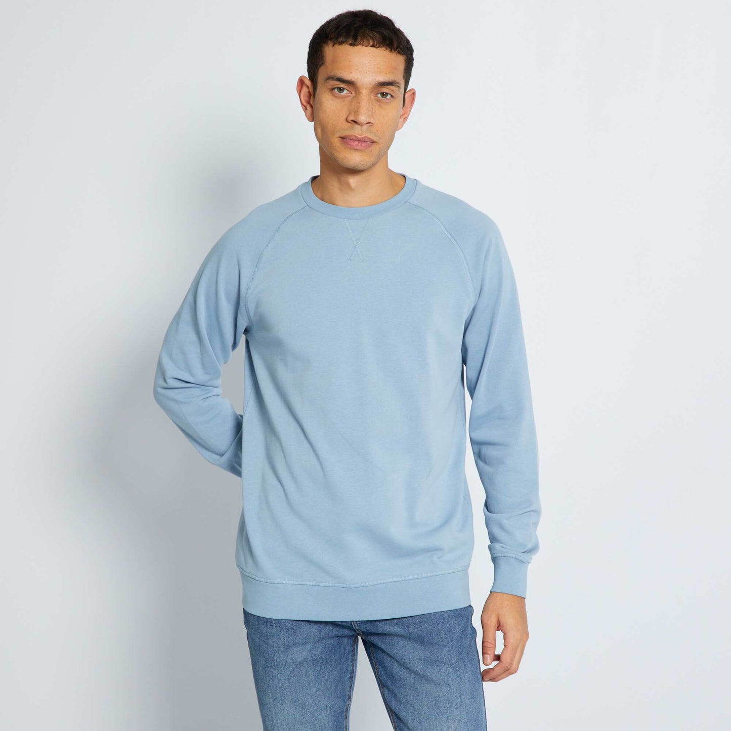 Sweat uni en molleton bleu denim