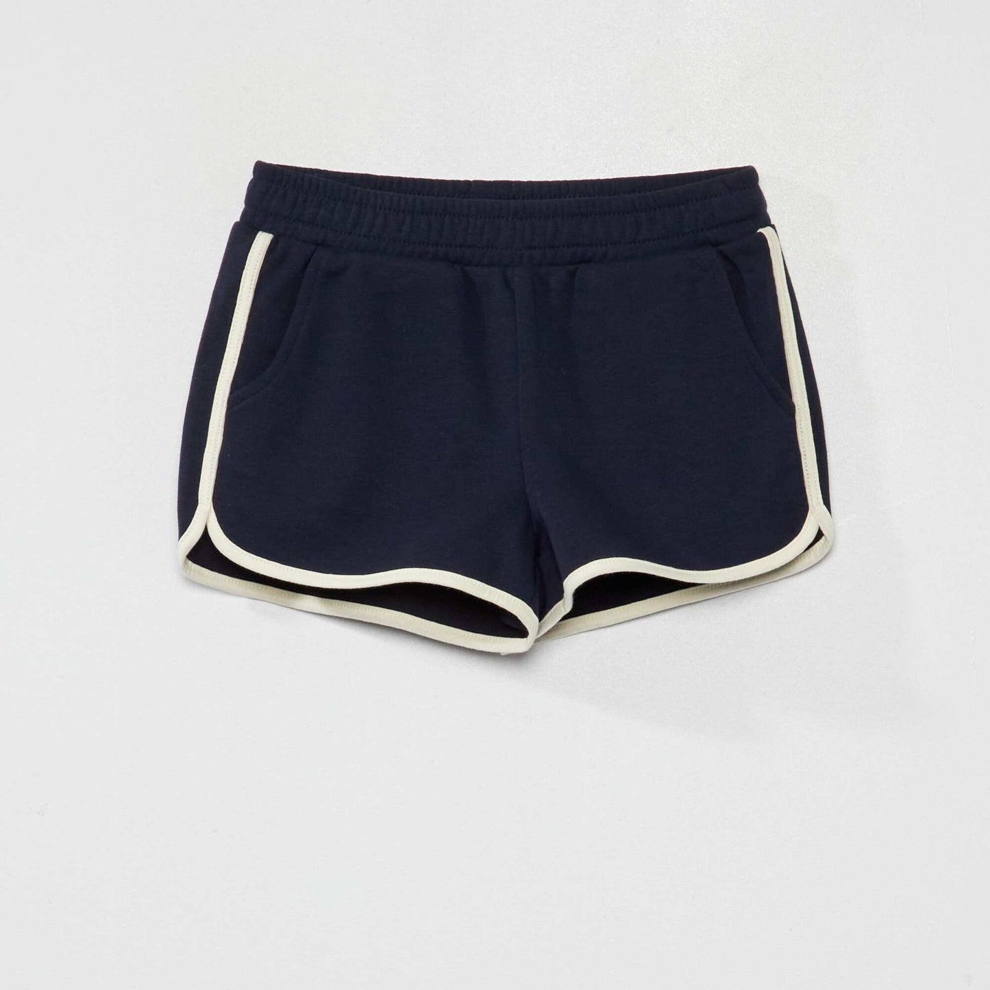 Short en molleton avec bords contrastants bleu marine