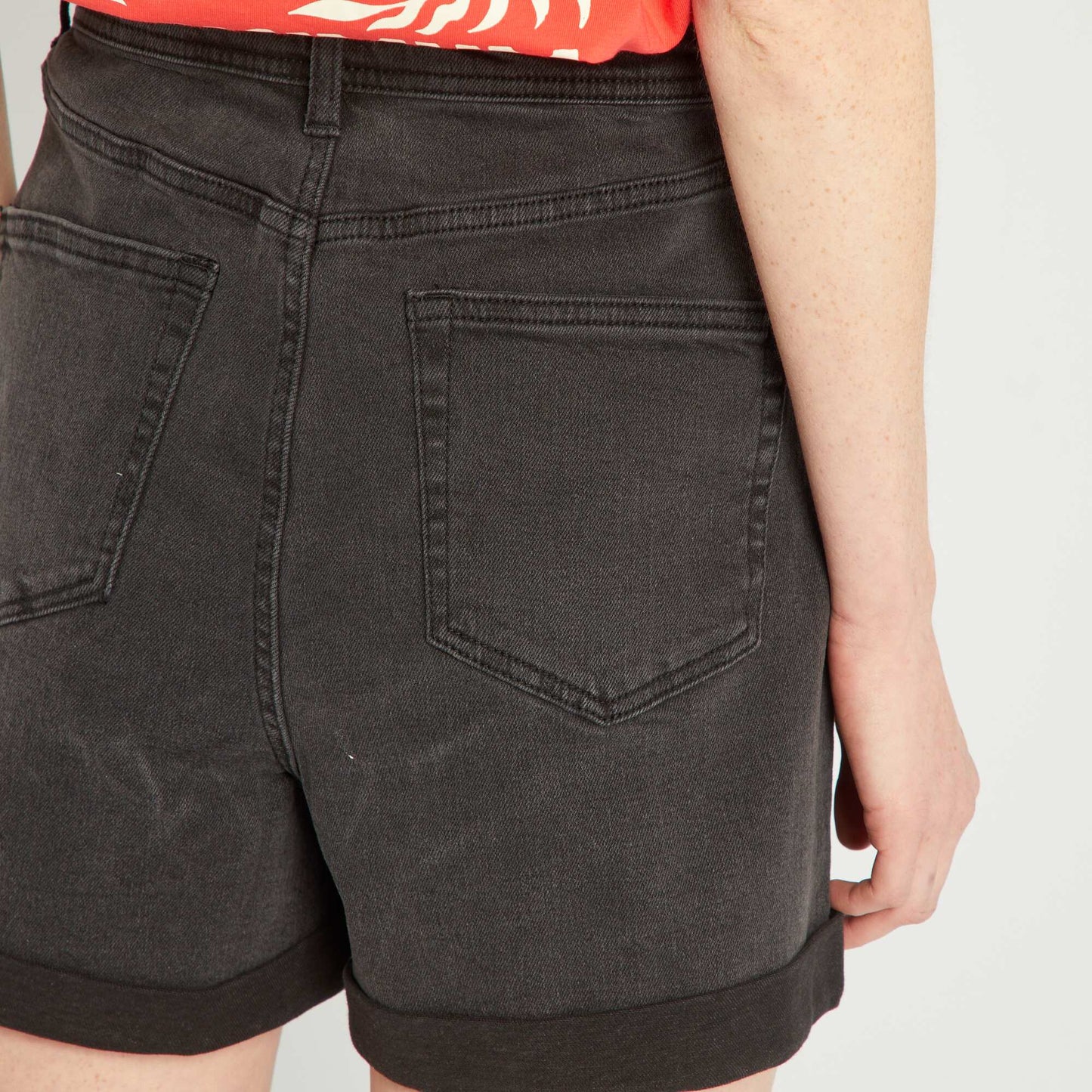 Short en jean taille haute Noir